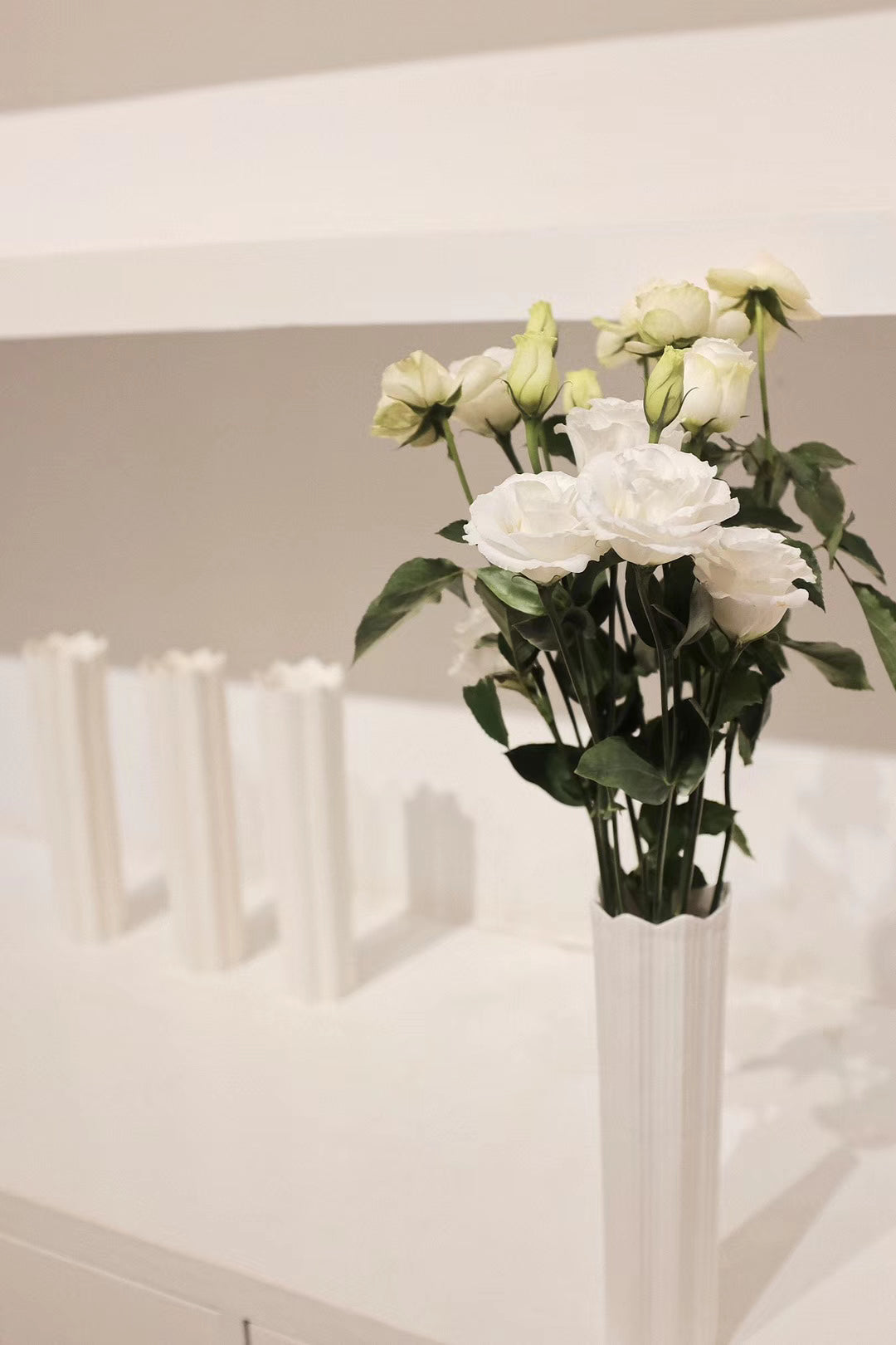 Leaf Pattern Vase(Large/Small)